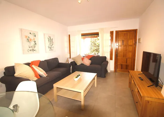 - Sun - Sol Y Playa Apartment Puerto del Carmen (Lanzarote)